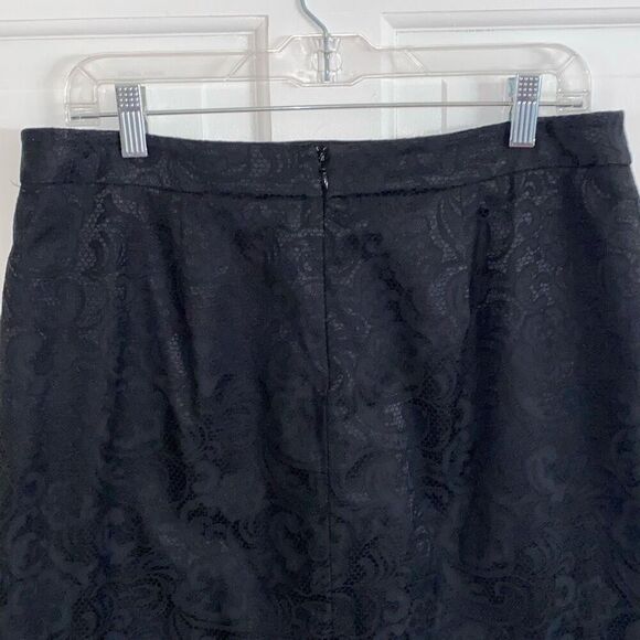 🔥3/$20🔥 Apt. 9 black floral lace pattern skirt size 12 - Picture 6 of 12